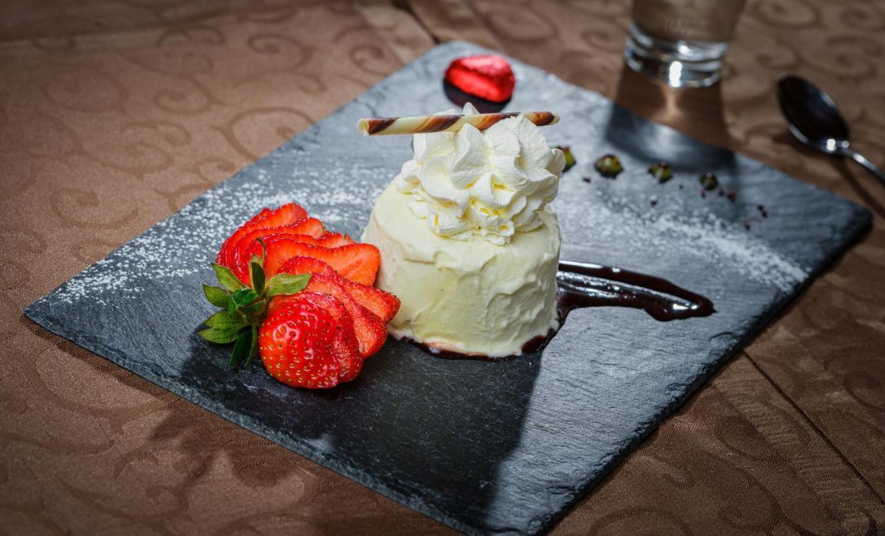Relais Bayard Hotel Leuk ภายนอก รูปภาพ