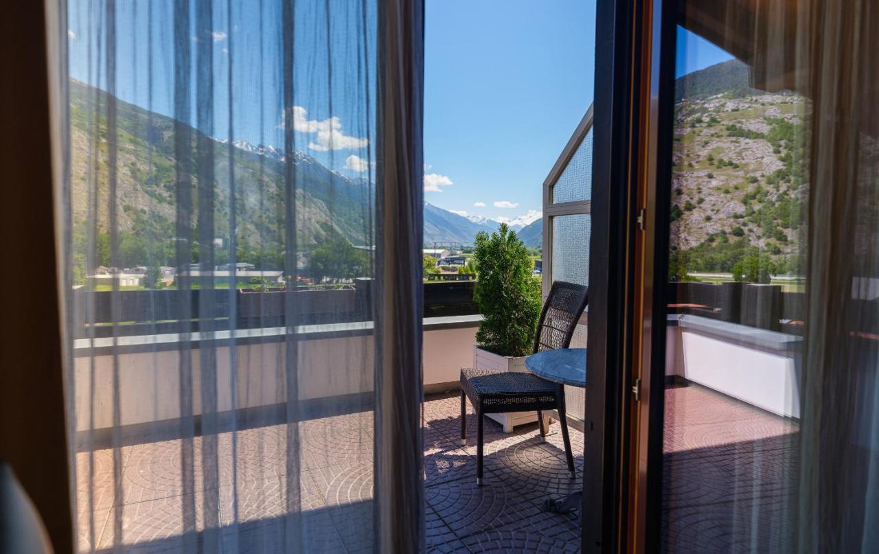 Relais Bayard Hotel Leuk ภายนอก รูปภาพ